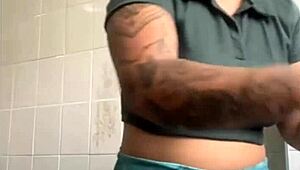 i love flashing my swollen big pussy