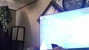 Goldielox Plays With Herself In Panties