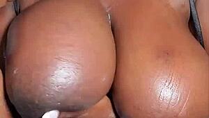 amateur masturbation session with miss aquaruim