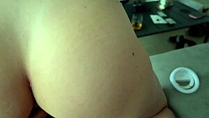 Cute blowjob leads to cowgirl riding 😍