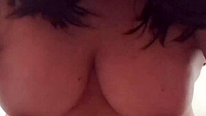 Beautiful Latina Mature Wife's First Time Fucking A Pillow At Home