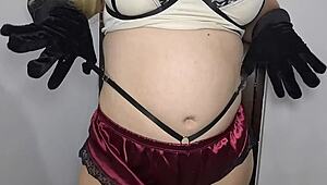 Friend's Mom Sends Sexy Ass Video Gift