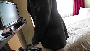 Hey, this 23-year-old insurance agent with her slim body is a full sex sensation in amateur Japanese action.