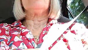 मेरी चूचियाँ बाहर निकालकर रोड पर राइडिंग