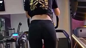 i trained tildzo, the serbian pornstar, to tease me outdoors.