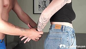 Teaching my redhead gf all about bondage