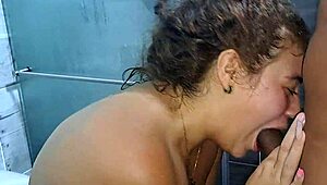 My slutty stepsister gives me a delicious blowjob in the shower 😍