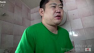 Japanese girl drinks urine 😳