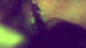 浴衣の若妻に夜這いをして、濃厚セックス