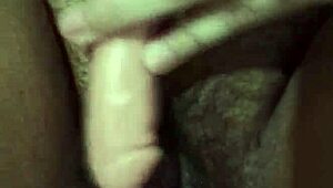 teen rubs herself with dildo in solo masturbation session