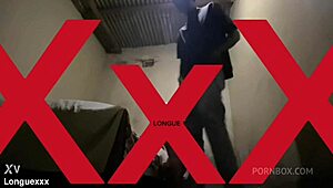 Hey, the skinny girl wants a long dick 😏