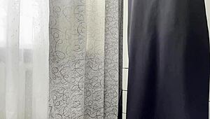 Hot Algerian Milf Gets Horny While Cleaning