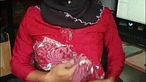 Black Hijab Transgirl Slut Masturbates Until Cum