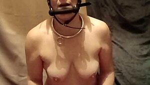 2025 01 08 esclave f autoseance ponygirl et uro