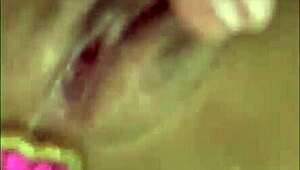 Rica Masturbates With Plug In Ano Enjoying Morning