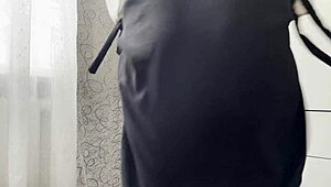 Hot Algerian Milf Gets Horny While Cleaning