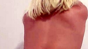 twerk for me with that big ass