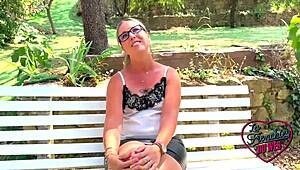 Marie milf coquine constantly seeking passionate encounters.