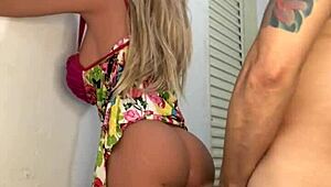 OUTDOOR ASS TOY FUCKING IN PUBLIC!