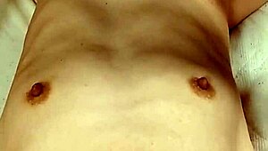 Amateur Housewife Exposes Everything, Will You Embrace Her?