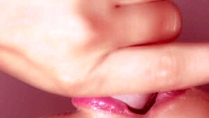 Japanese Sexy Blowjob Cum In Mouth Close-Up