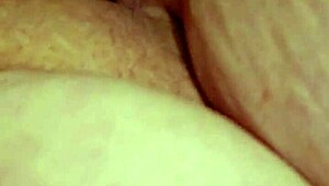 curvy bbw amateur tries solo dildo for first time