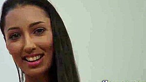 i'm a kinky skank urinating on myself