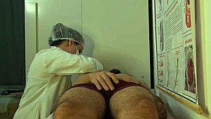 नर्स चेकअप में लंड खड़ा हो गया इरेक्शन!