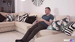 Cougar on the prowl milfaf. Blonde skinny milf gives hardcore blowjob