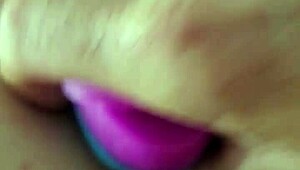 rainbow dildo stretches anal hole wide 😏