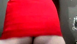 Hey, check out this fat booty tranny in a dress! 😍