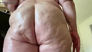 Ariesbbw's big oiled ass