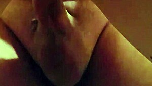 sexo casero caliente en el dormitorio de mis padres