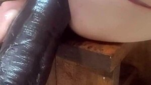 Huge Hankeys Dildos Pound Ass on Fucking Machine