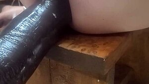 Huge Hankeys Dildos Pound Ass on Fucking Machine