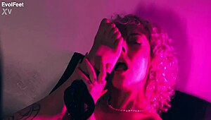 Just 2 queens having fun with their feet and hairy armpits