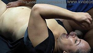 थेरेपी हॉट फकिंग में बदल जाती है