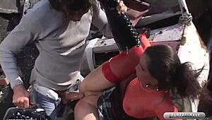 Zenza raggi moans as jennifer london fucks her hard