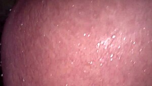 मैंने एक टूरिस्ट को अपने होस्टल में लाया और हम बाथरूम में चोदाई कर बैठे।