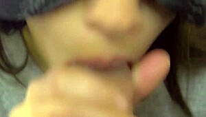 Japanese hot step sister gives close-up facial blowjob cumshot