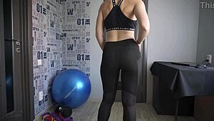I tease my visible panty lines in tight yoga leggings