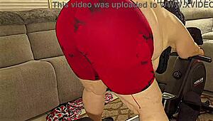 cum and watch me work out, showing off my big fat white butt in leggings