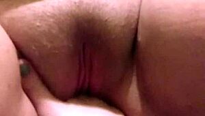 Fat Lesbian Gets Fingered and Cums Hard 😍💦