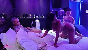 minha amiga do cursinho propôs de fazermos uma troca de casal e fomos para o motel fazer uma putaria bem gostosa completo no sheer e no red.