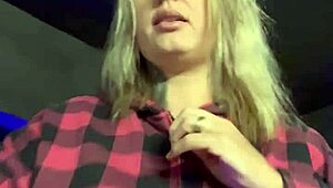 i no believe dis almost got expeld from gym cuz my cloths got horny seein my boobz jumpin hard