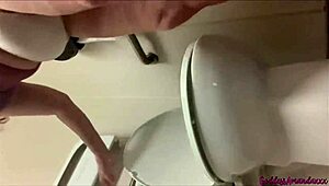 Giving you my hot pee from my curvy body