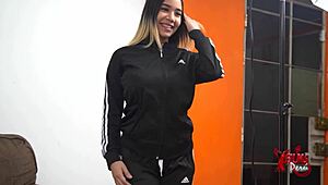 I, the Venezuelan big tits, show everything in this casting