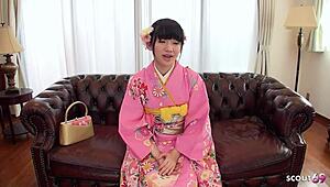 Japanese Traditional Geisha Teen Seduce To First Time Play Her Hairy Pussy At Uncensored Casting