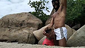 Nos Fundos Do Aeroporto Comi Um Mavambo Cafuzo E Fiz Ele De Fêmea