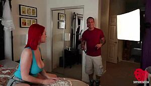 Siri Puts Cum In Her Drink After Sex